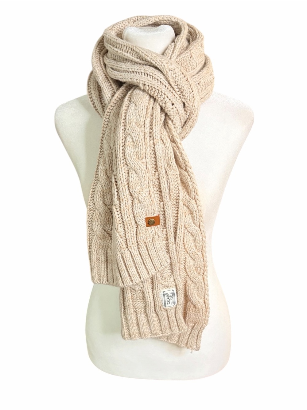 FRYE AND CO. Cream Cable Knit Scarf